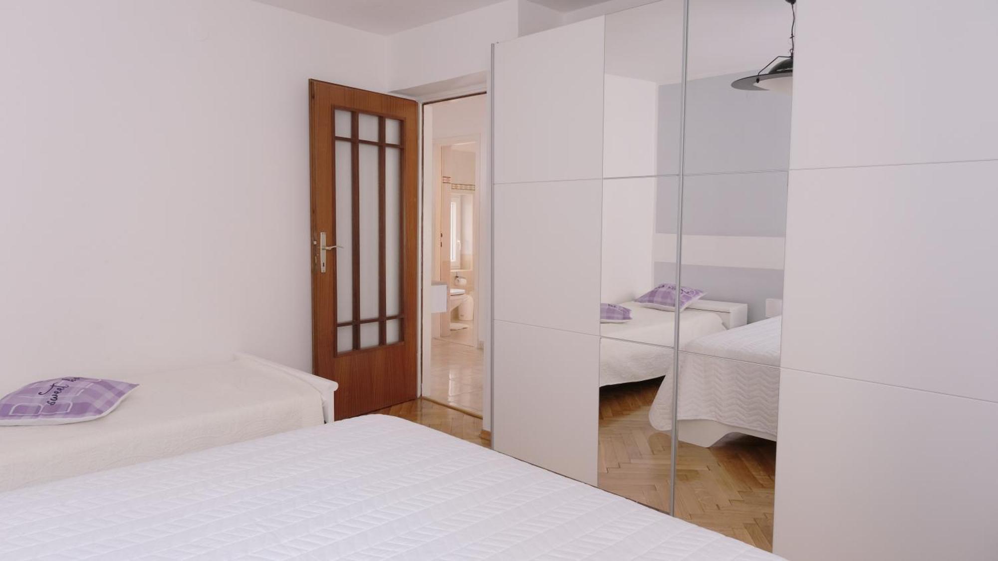Lucy Apartment Рабац Екстериор снимка