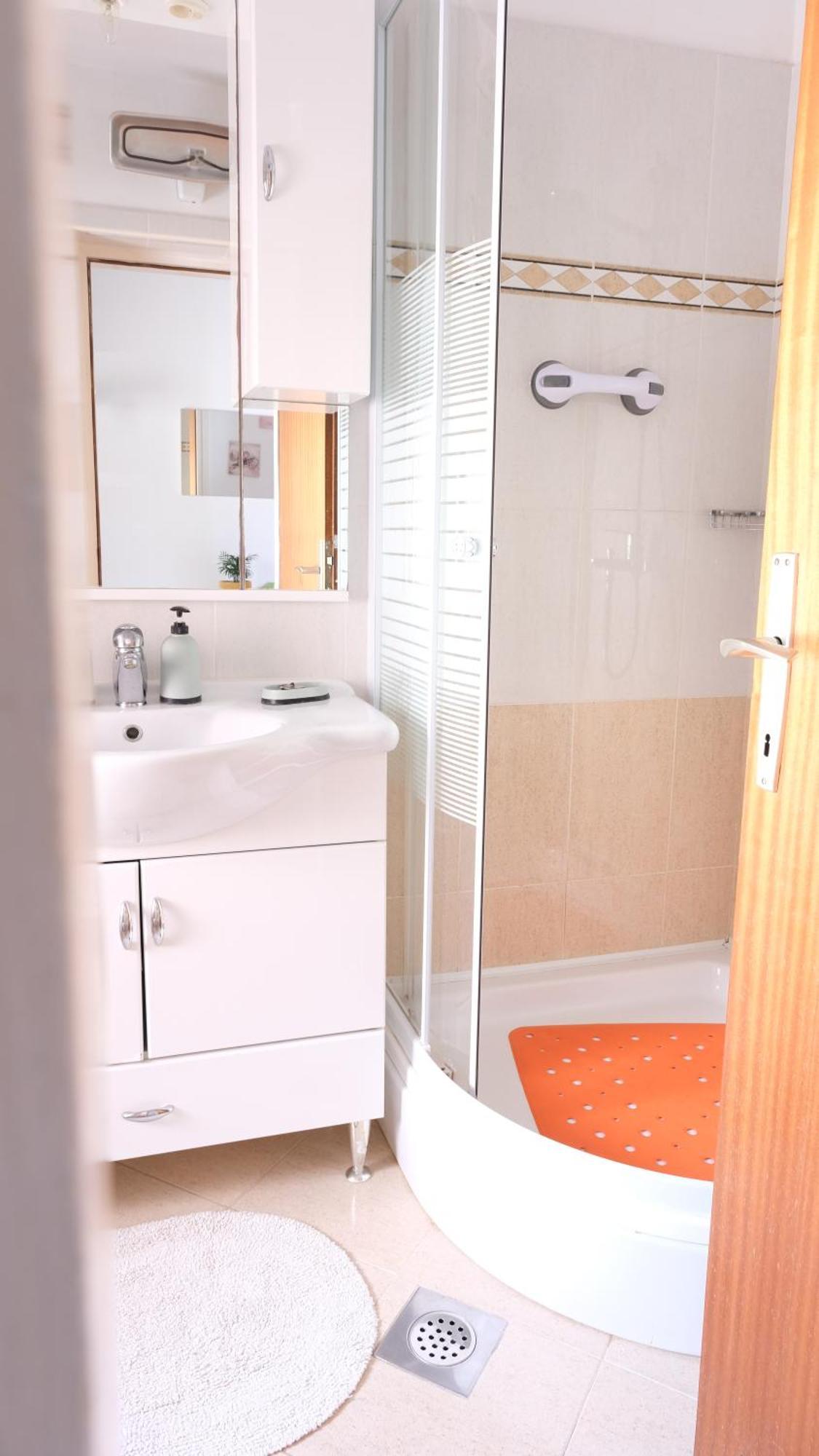 Lucy Apartment Рабац Екстериор снимка
